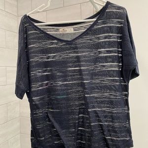 Hollister t-shirt
